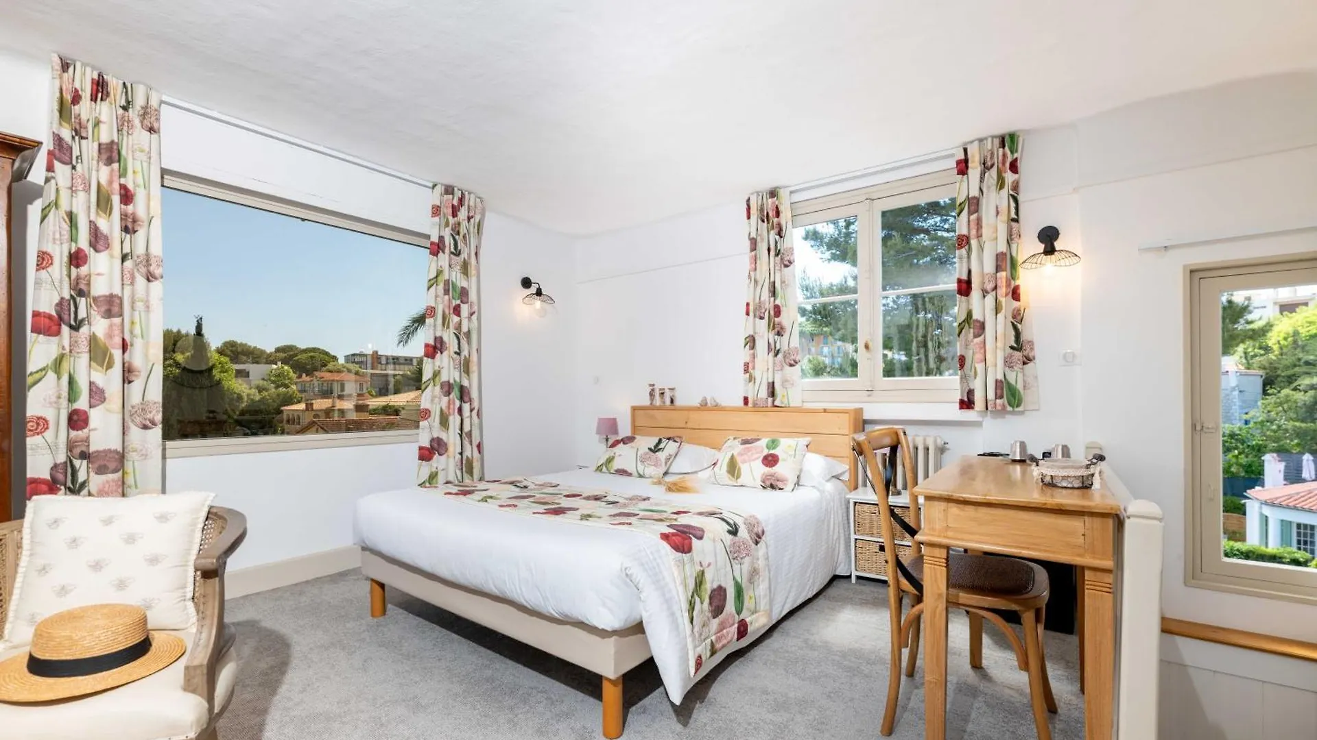 Hotel Mas Djoliba Antibes France