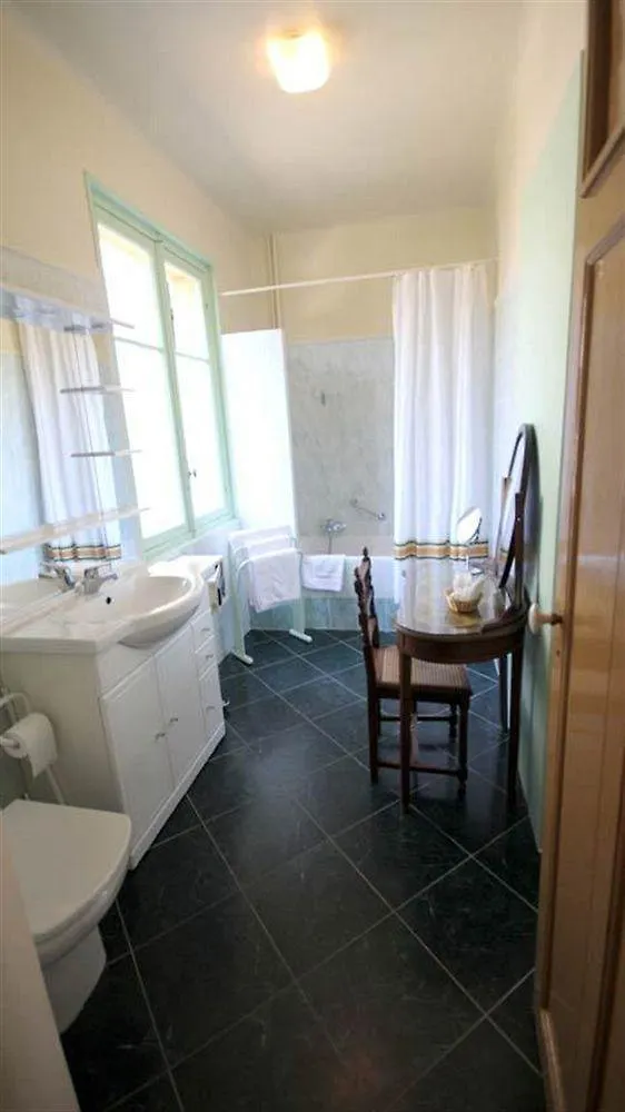 Hotel Mas Djoliba Antibes 3*,