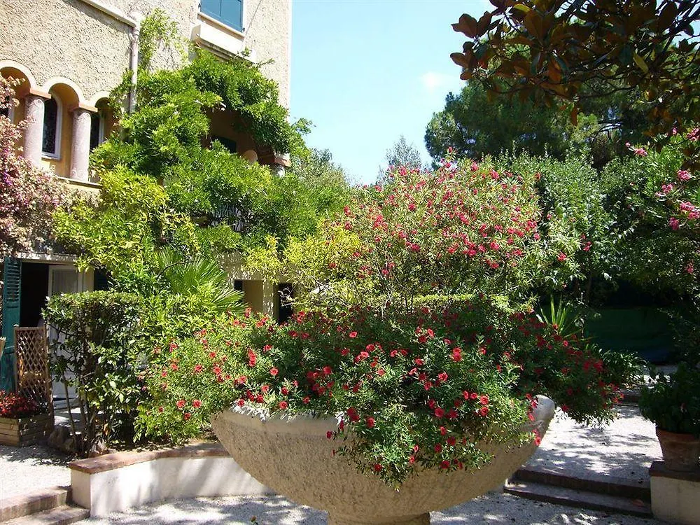 Hotel Mas Djoliba Antibes