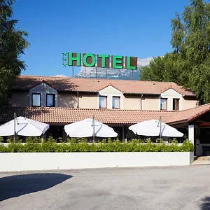 Logis Des Trois Massifs Hotel Claix (Isere)