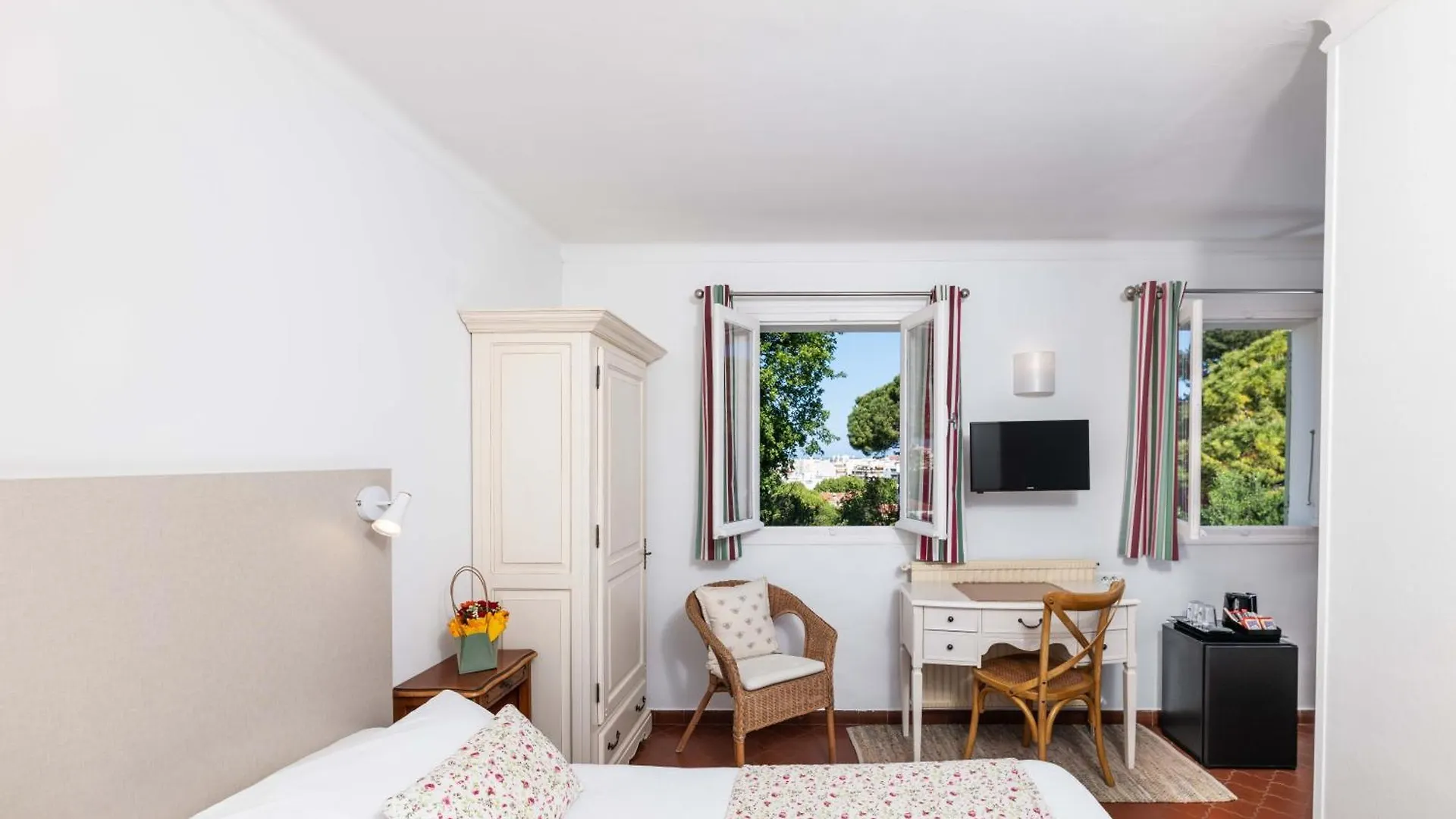Hotel Mas Djoliba Antibes
